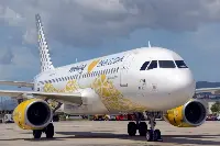 Aereo Vueling sulla pista