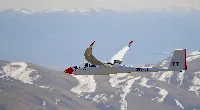 The demonstrator, named “Blue Condor”, will launch two modified Arcus gliders, one equipped with a hydrogen combustion engine and one equipped with a conventional kerosene-powered combustion engine, in order to compare contrails emitted at high altitudes