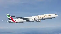 Aereo B-777/300ER di Emirates in volo