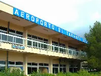 Esterno dell'aeroporto di Taranto-Grottaglie