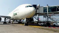 Aereo A-330/200 "Francesco Borromini" di Alitalia presso l'aeroporto internazionale "Leonardo Da Vinci" di Roma-Fiumicino
