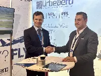 Marcin Ambroziak, Commercial Director of FTD.AERO and Lorenzo Mezzadri, Accountable Manager of Urbe Aero Flight Academy: signed agreement for two new simulators
