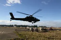 Un elicottero Boeing AH-64E Apache Guardian