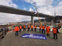 Fincantieri: the effort for the new Genoa bridge continues: the last 100-meter maxi-span has been raised on March 22, 2020