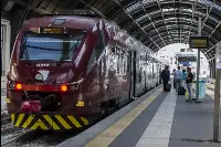 "Malpensa Express" di Trenord che collega l’aeroporto internazionale con le stazioni di Milano Cadorna, Porta Garibaldi e Centrale