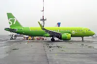 An Airbus A-320 aircraft of Russian air carrier S7 Airlines