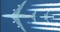 Airplanes in flight