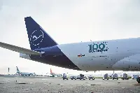 Lufthansa Cargo and DB Schenker start first CO2-neutral freight flight