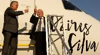 Tribute to Ozires Silva on E-190E2 airplane