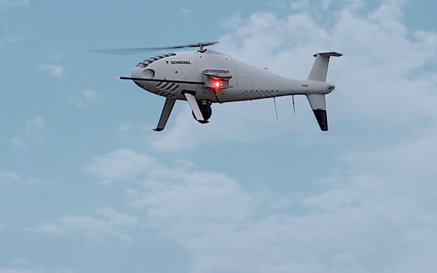 AVIONEWS - World Aeronautical Press Agency - Camcopter S-100 UAS in flight