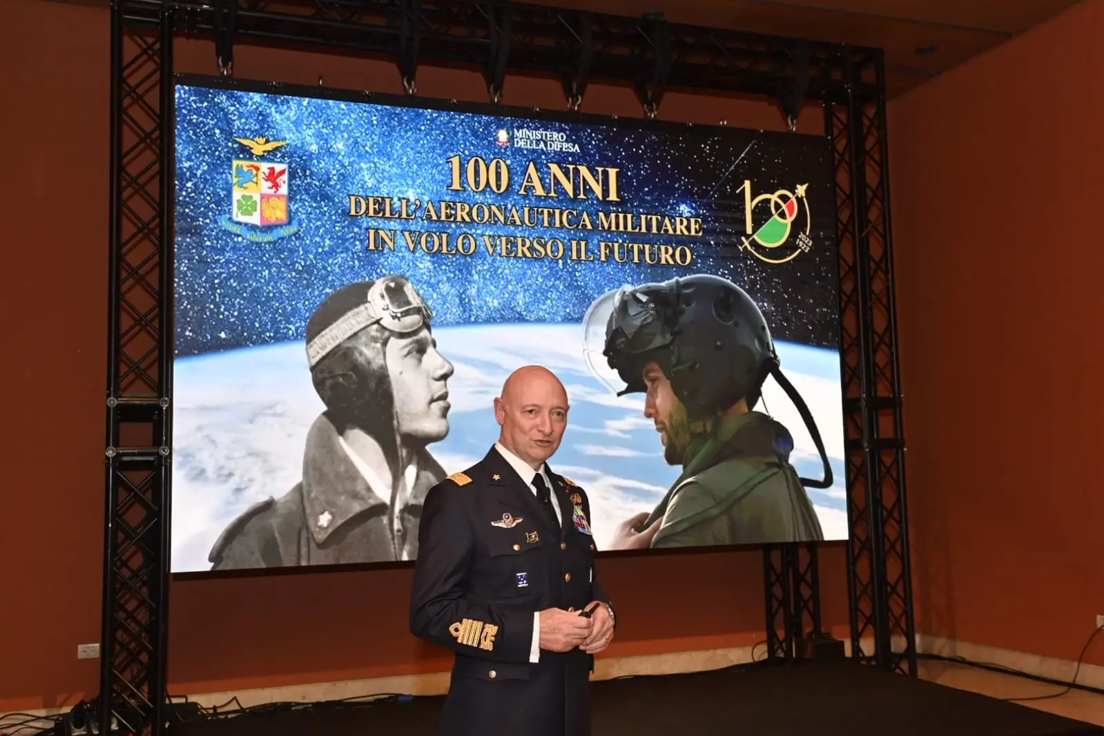 Il capo di Stato Maggiore Aeronautica militare italiana, generale Squadra aerea Luca Goretti alla presentazione delle iniziative-eventi in occasione del centenario Forza armata nel 2023 avvenuta a Roma il 6 dicembre 2022