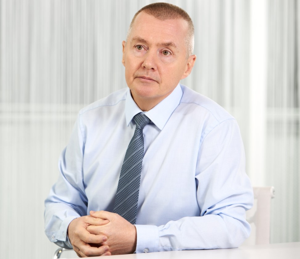 IATA: Willie Walsh became the eighth person to lead the International Air Transport Association when he took on the role of Director General on 1 April 2021