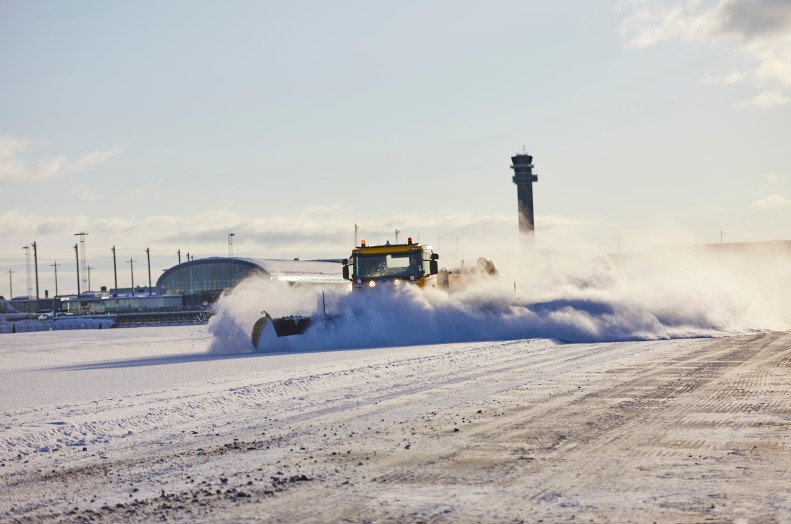Avinor: major investment in Autonomous Runway Sweepers also for Oslo Airport