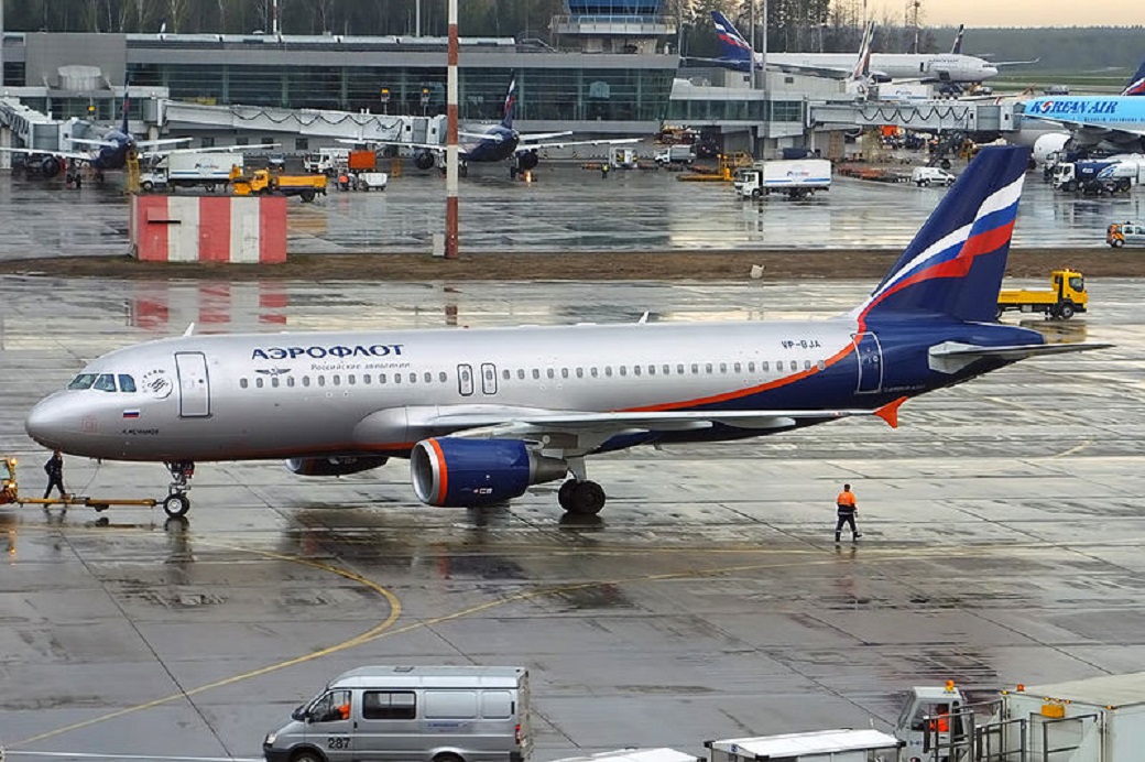 Aereo Airbus A-320/214 di Aeroflot all'aeroporto internazionale Sheremetyevo