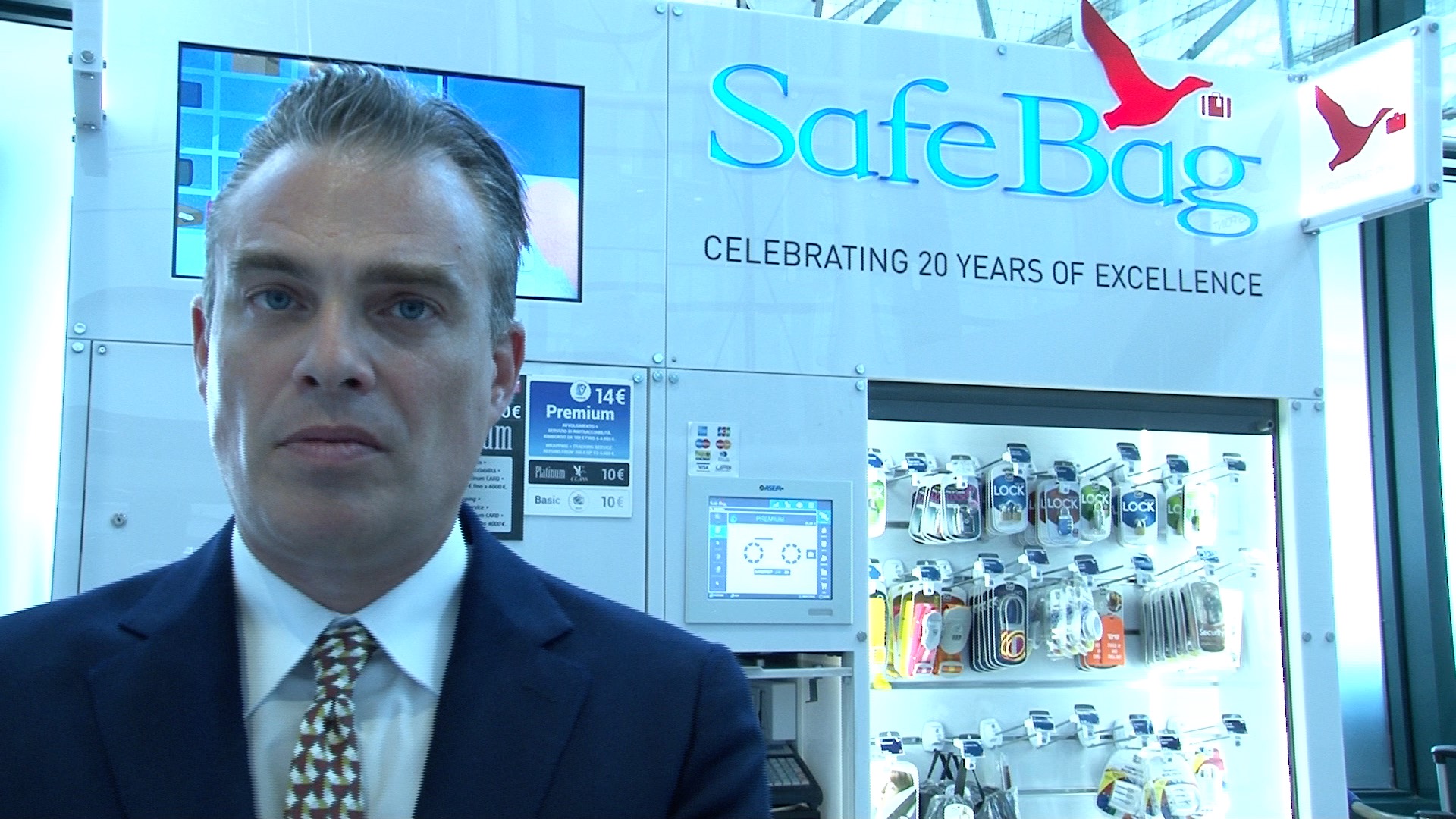 Rudolph Gentile presidente di Safe Bag intervistato all'interno dell'aeroporto di Fiumicino