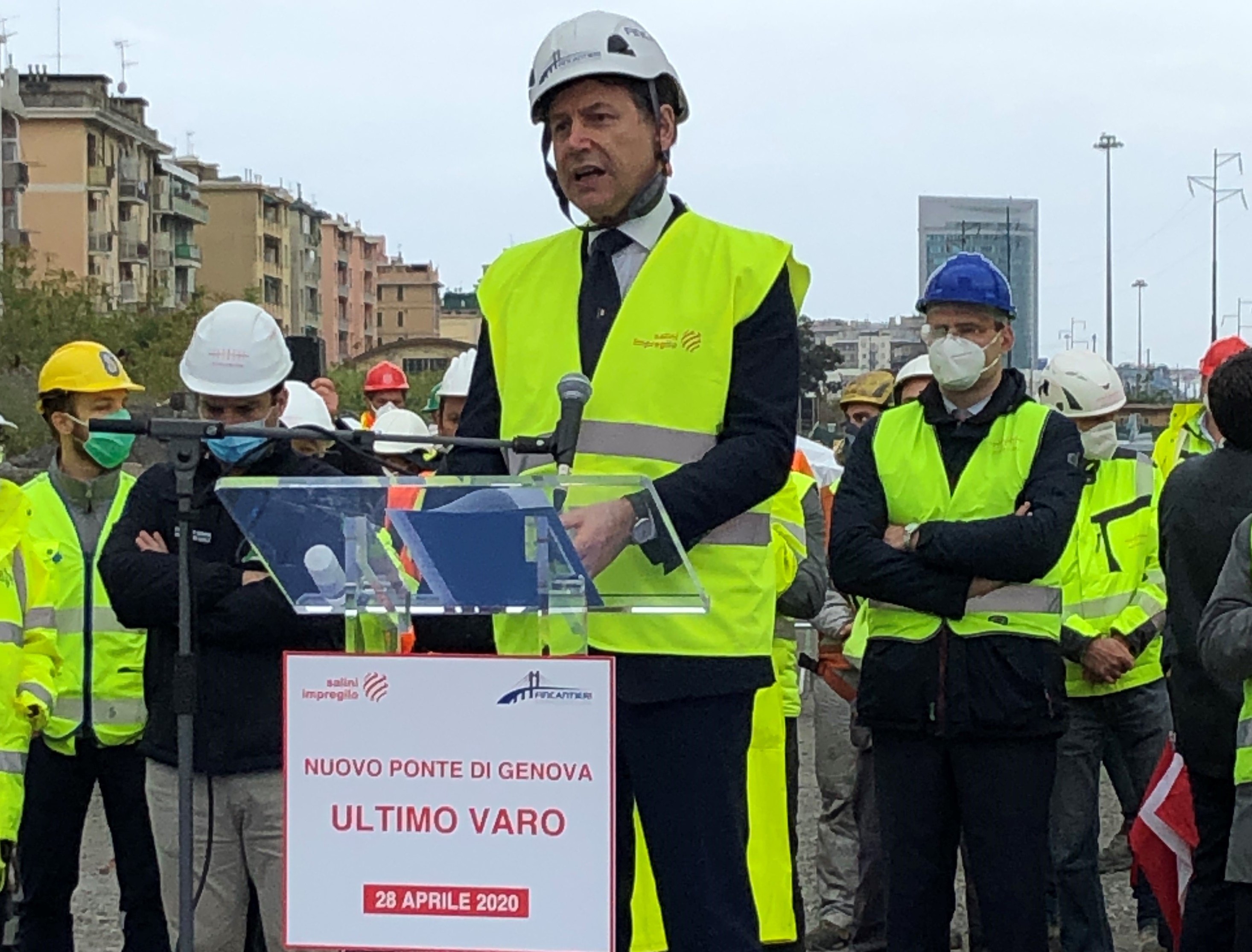 Nuovo ponte di Genova, ultimo varo il 28 aprile 2020. Il premier Giuseppe Conte durante il suo intervento