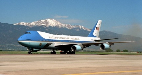The American Presidential aircraft, the Air Force One (photo archive)