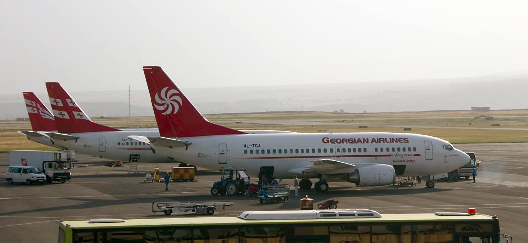 Aereo Georgian Airways all'aeroporto di Tbilisi, Georgia
