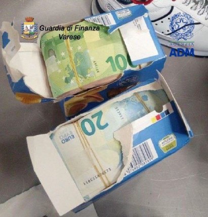 GdF-ADM. Aeroporto di Milano-Malpensa: sequestro di valuta non dichiarata nascosta nelle confezioni di pasta