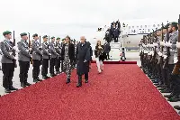 Berlino, 26/09/2024 (II mandato) Il presidente della Repubblica, Sergio Mattarella, arriva all’aeroporto militare di Berlino-Brandeburgo, in occasione della visita di Stato nella Repubblica federale di Germania.